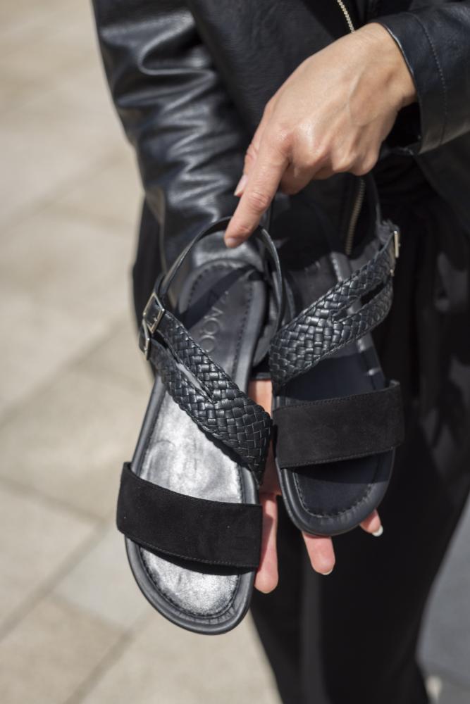 BROOQE Black